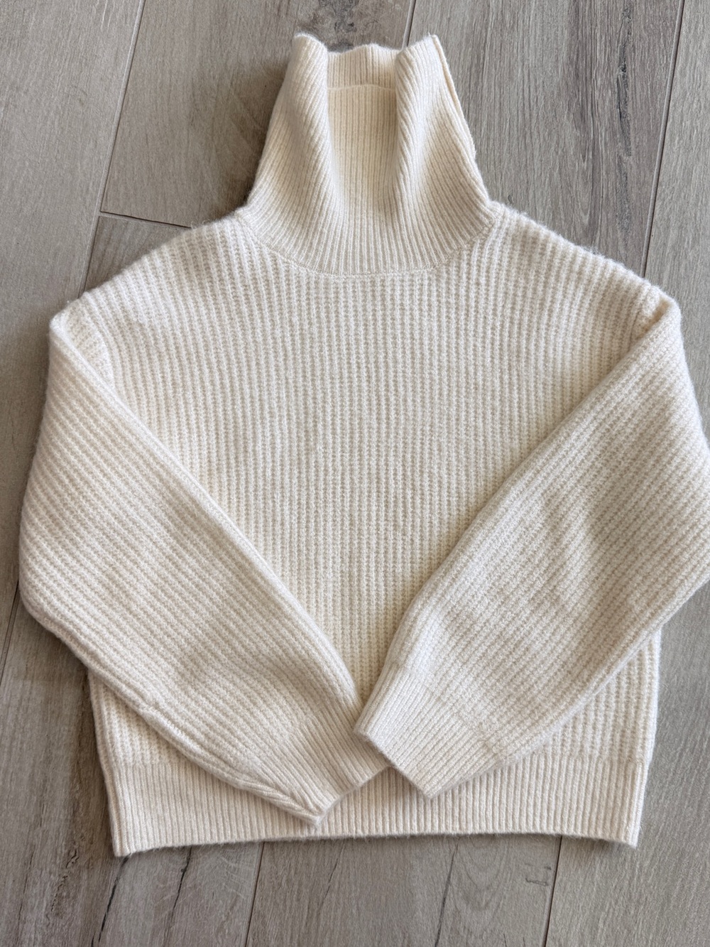 Zara Cream Ribbed Turtleneck Sweater
